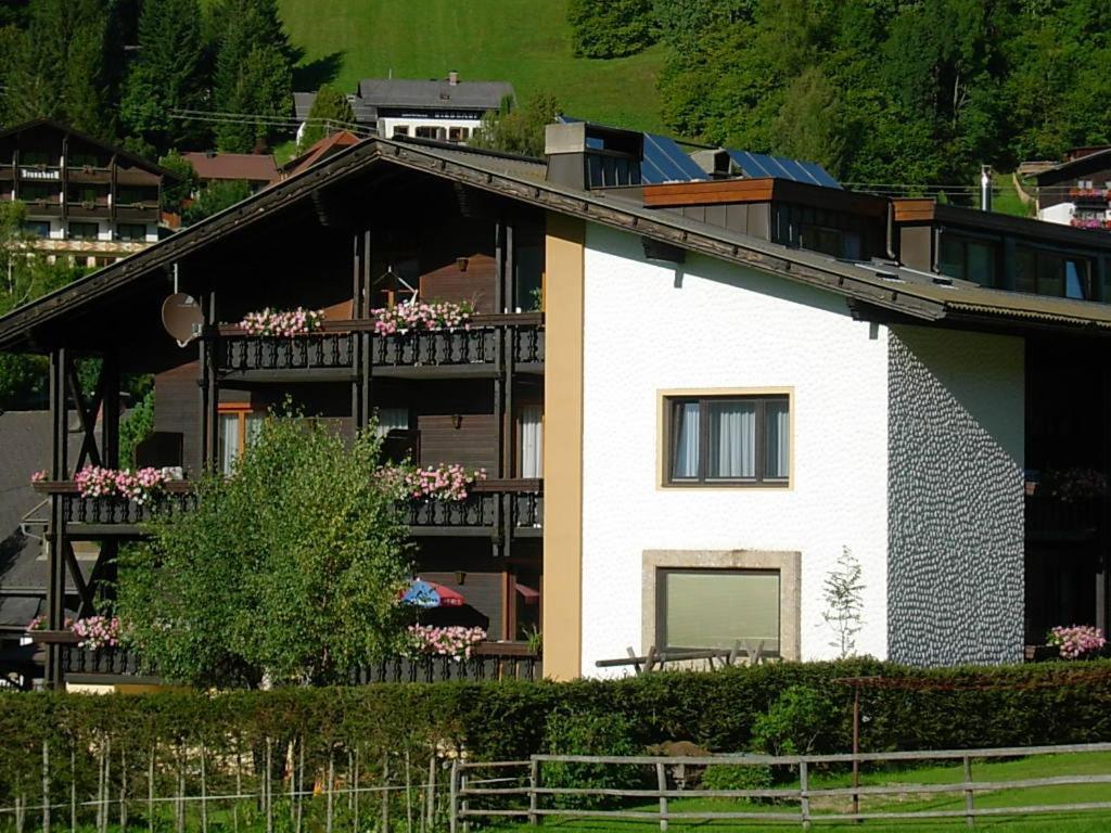 Apartament Haus Nadja Bad Kleinkirchheim Zewnętrze zdjęcie